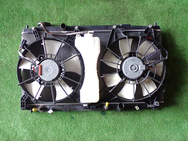 【中古】中古部品 フィットシャトル GP2 ﾗｼﾞｴｰﾀ 【3330450100-250624000120400】