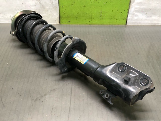 【中古】中古部品 キャスト LA250S 右ﾌﾛﾝﾄｽﾄﾗｯﾄ 【3330530100-000005407250110】