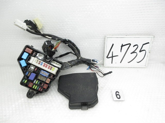 【中古】中古部品 シエンタ NSP170G ﾋｭｰｽﾞﾎﾞｯｸｽ 【3500170000-250628502667800】
