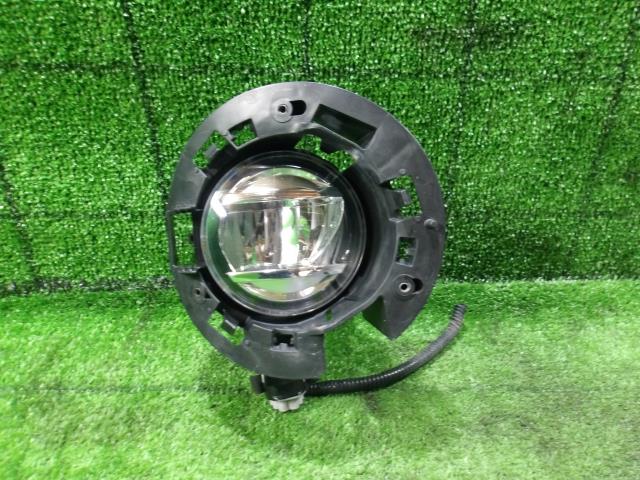 【中古】中古部品 ムーヴキャンバス LA810S 右ﾌｫｸﾞﾗﾝﾌﾟ 【3330420100-250617000110850】