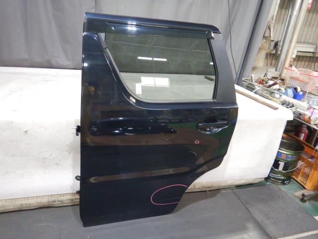 【中古】中古部品 ワゴンＲ MH55S 左ﾘｱﾄﾞｱ 【3330810100-250630000113400】