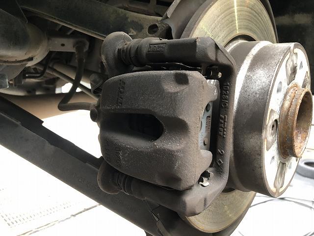 【中古】中古部品 BMW 1シリーズ UE16 左ﾘｱｷｬﾘﾊﾟｰ 【3310070100-0000Y0768944460】