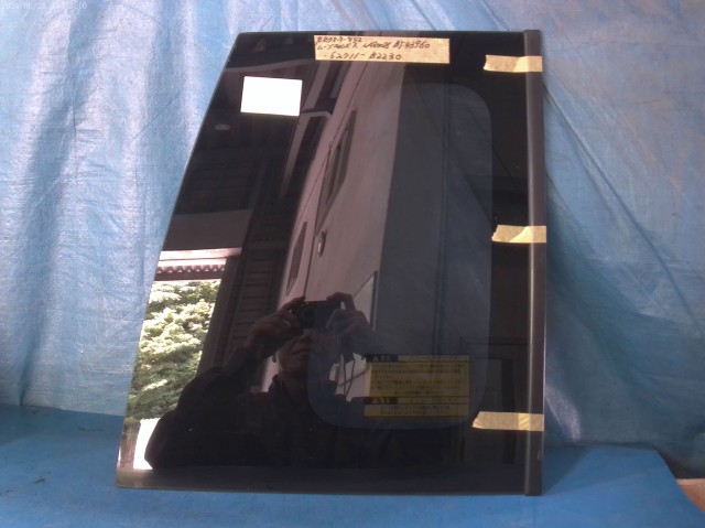【中古】中古部品 ムーヴキャンバス LA800S 右ｸｫｰﾀｰｶﾞﾗｽ 【3310160100-000004396017280】 9,768円