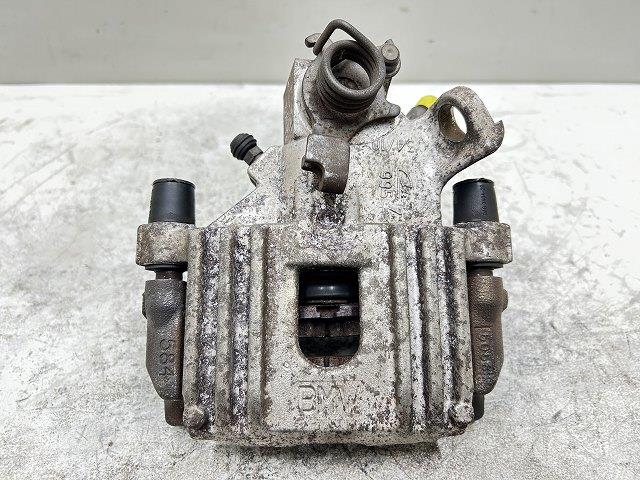 【中古】中古部品 BMW ミニ RA16 左ﾘｱｷｬﾘﾊﾟｰ 【3310070100-000090745144460】