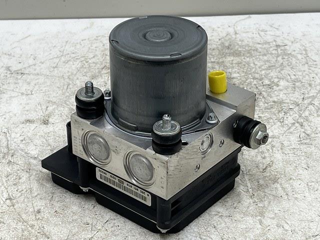 【中古】中古部品 プジョー 308 T7W5F02 ABSｱｸﾁｭｴｰﾀｰ 【3310070100-0000Y0770142500】
