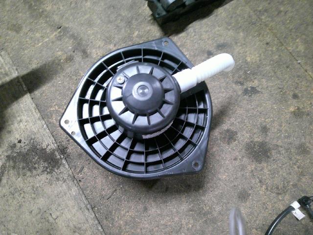楽天市場】【要在庫確認】デリカD：5 CV1W CV2W ブロアモーター