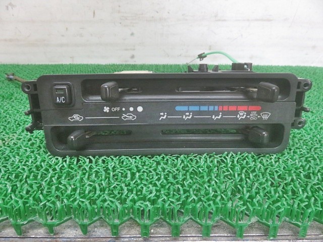【中古】中古部品 ハイゼット S211P A/Cｽｲｯﾁﾊﾟﾈﾙ 【3330380100-000037020960900】