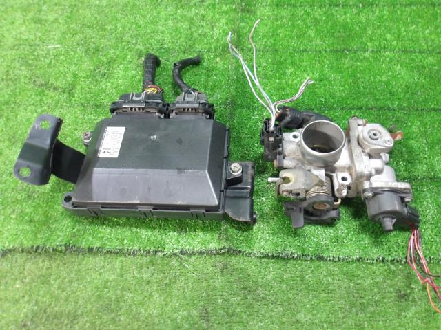 【中古】中古部品 ＭＲワゴン MF22S ｽﾛｯﾄﾙﾎﾞﾃﾞｨ 【3330420100-250628000120300】