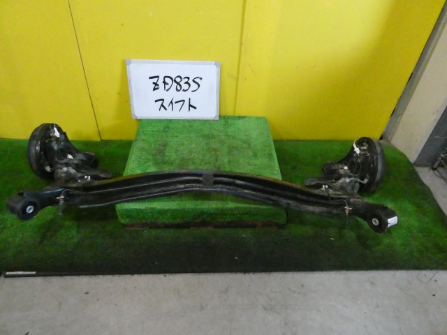 【中古】中古部品 スイフト ZD83S ﾘｱｱｸｽﾙﾋﾞｰﾑ 【3331010600-250617000253500】