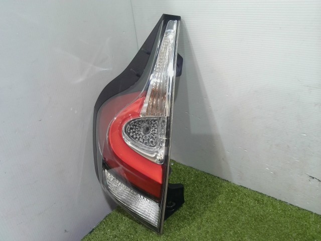 【中古】中古部品 アクア NHP10 左ﾃｰﾙﾗﾝﾌﾟ 【3310090100-202507016015600】