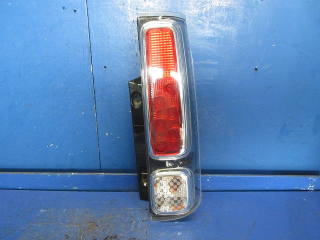 【中古】中古部品 スペーシア MK53S 右ﾃｰﾙﾗﾝﾌﾟ 【3310270100-000014869315500】