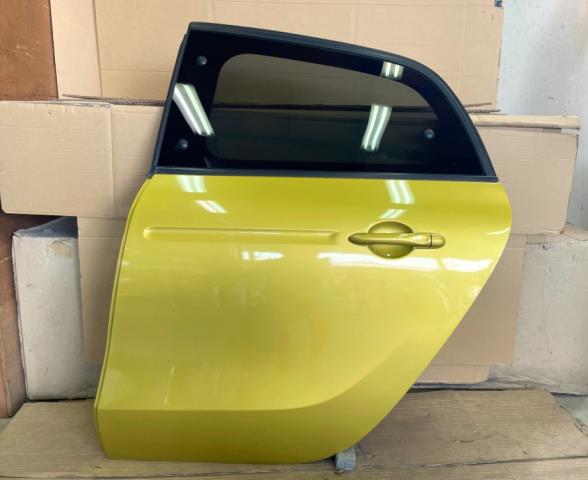 【中古】中古部品 スマート 453042 左ﾘｱﾄﾞｱ 【3330650100-000253007013400】