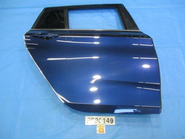 【中古】中古部品 BMW 2シリーズ 2E20 右ﾘｱﾄﾞｱ 【3310040100-000253014913300】