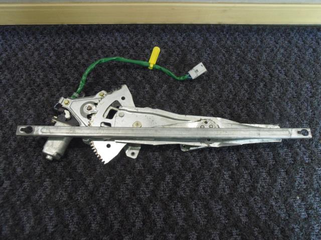 【中古】中古部品 バモス HM2 右ﾌﾛﾝﾄﾄﾞｱﾚｷﾞｭﾚｰﾀ･ﾓｰﾀｰ 【3330440100-250708000213120】