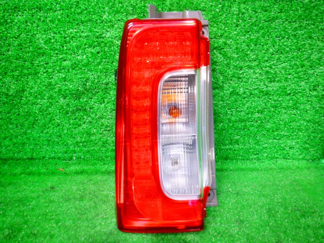 【中古】中古部品 タント LA600S 左ﾃｰﾙﾗﾝﾌﾟ 【3340140100-000025167215600】