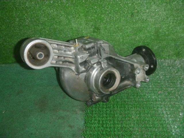 【中古】中古部品 ハイゼット S211P フロントリジットデフ 【3330370100-000253012441120】