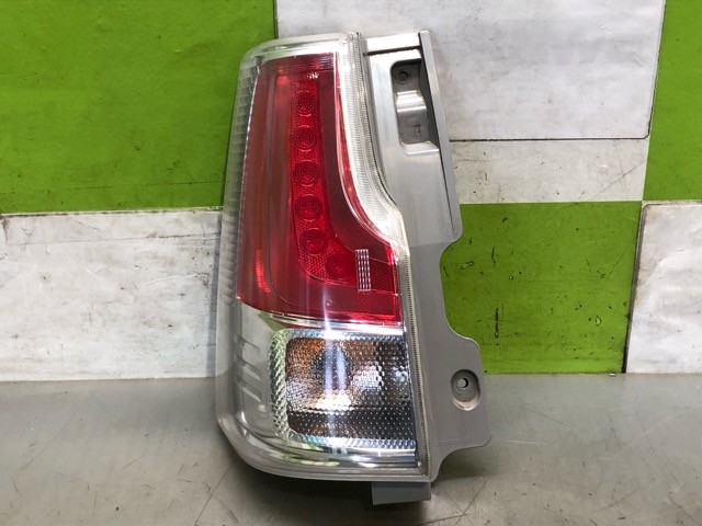 【中古】中古部品 ソリオ MA36S 左ﾃｰﾙﾗﾝﾌﾟ 【3330530100-000005411315600】