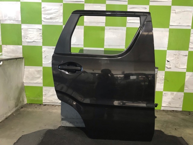 【中古】中古部品 ワゴンＲ MH55S 右ﾘｱﾄﾞｱ 【3330530100-000005409813300】