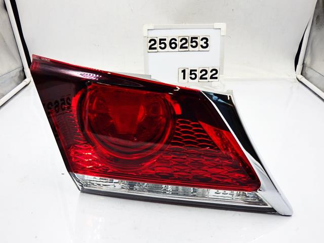 【中古】中古部品 クラウン AWS211 左ﾌｨﾆｯｼｬｰﾊﾟﾈﾙ 【3330890100-000025625315220】