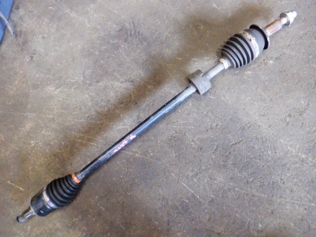 【中古】中古部品 スイフト ZC83S 右ﾌﾛﾝﾄﾄﾞﾗｲﾌﾞｼｬﾌﾄ 【3340140100-000025111342100】
