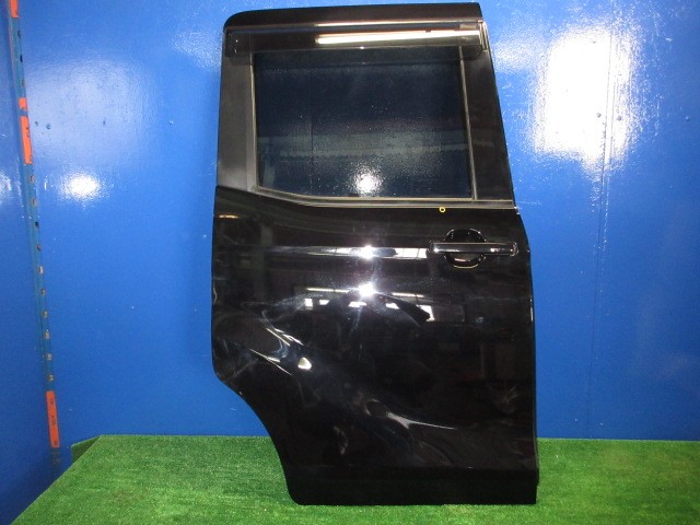 【中古】中古部品 デイズルークス B21A 右ﾘｱﾄﾞｱ 【3310270100-000014882913300】