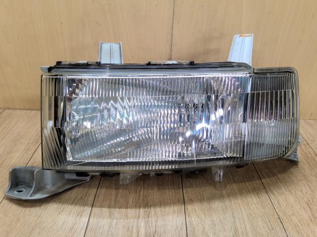 【中古】中古部品 ｂＢ NCP30 左ﾍｯﾄﾞﾗﾝﾌﾟ 【3310390100-250621002110900】