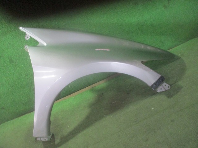 【中古】中古部品 ＣＲ－Ｚ ZF1 右ﾌﾛﾝﾄﾌｪﾝﾀﾞｰ 【3500080000-250701000610600】