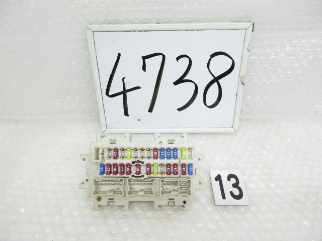 【中古】中古部品 エルグランド TE52 ﾋｭｰｽﾞﾎﾞｯｸｽ 【3500170000-250710504967800】