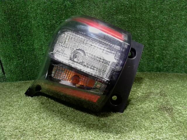 【中古】中古部品 シエンタ NHP170G 左ﾃｰﾙﾗﾝﾌﾟ 【3260300000-250708000115600】