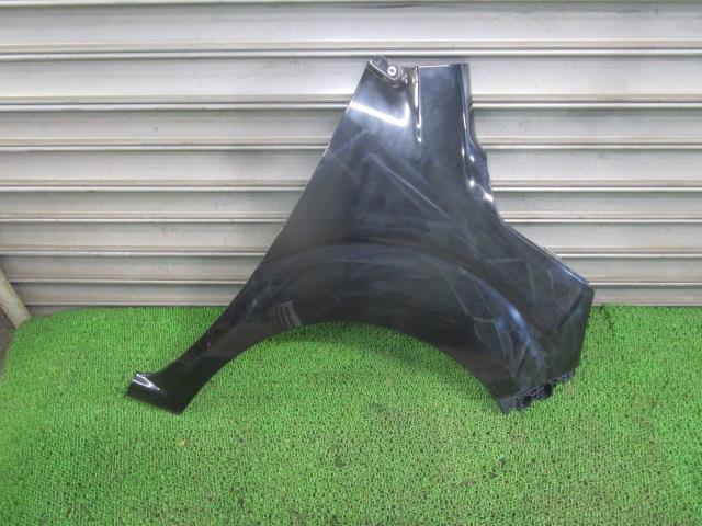 【中古】中古部品 ＭＲワゴン MF33S 右ﾌﾛﾝﾄﾌｪﾝﾀﾞｰ 【3330540100-250519000310600】