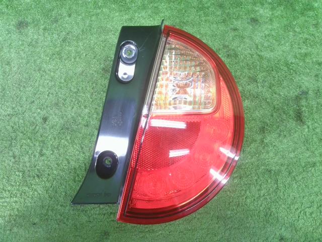 【中古】中古部品 ラパン HE33S 右ﾃｰﾙﾗﾝﾌﾟ 【3330990100-250418000515500】