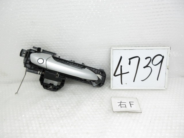 【中古】中古部品 ベンツ Bクラス 246242 ｱｳﾀｰﾊﾝﾄﾞﾙ 【3500170000-250714500817250】