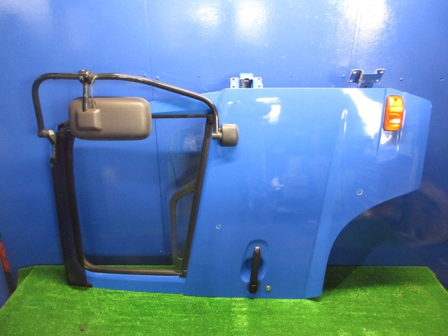 【中古】中古部品 コンドル MK38C 右ﾌﾛﾝﾄﾄﾞｱ 【3310270100-000014845113100】