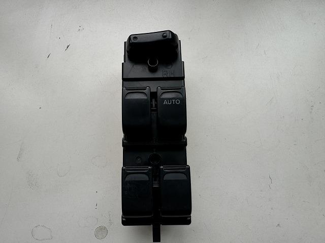 【中古】中古部品 モコ MG21S パワーウインドウスイッチ 【3310050100-001700290061900】