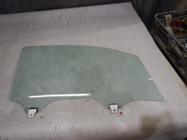 【中古】中古部品 アルト HA25S 右ﾌﾛﾝﾄﾄﾞｱｶﾞﾗｽ 【3330810100-250716000413130】