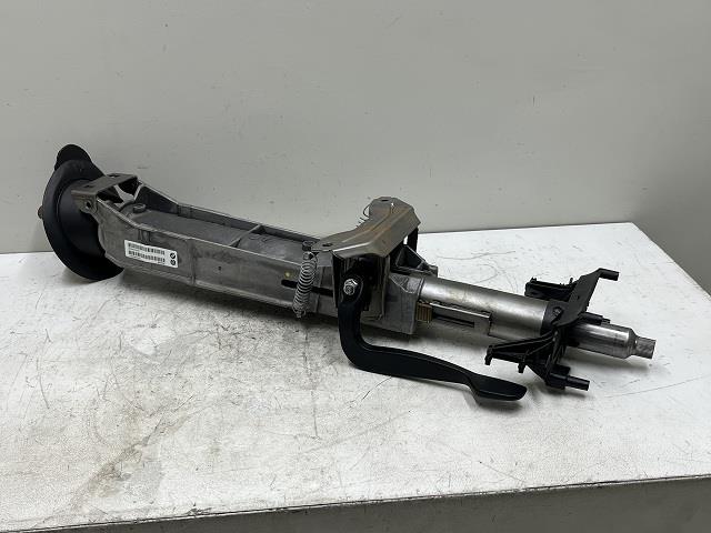 【中古】中古部品 BMW 1シリーズ 1A16 ｽﾃｱﾘﾝｸﾞｺﾗﾑ 【3310070100-0000Y0758047140】