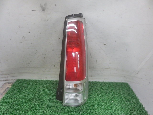 【中古】中古部品 ワゴンＲ MH21S 右ﾃｰﾙﾗﾝﾌﾟ 【3330380100-000037019615500】