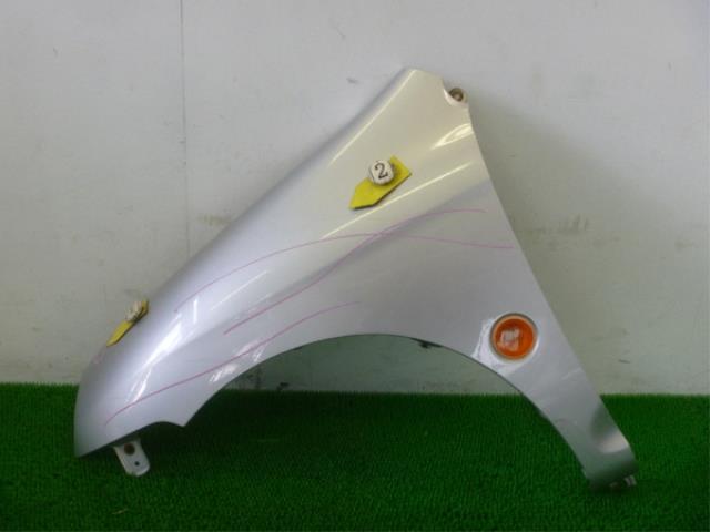 【中古】中古部品 トゥデイ JA4 左ﾌﾛﾝﾄﾌｪﾝﾀﾞｰ 【3310250100-001104680810700】