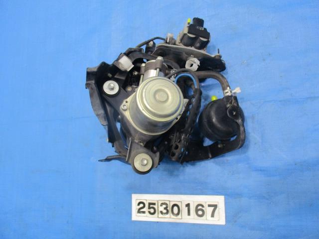 【中古】中古部品 シエンタ NSP172G ｴｱｻｽｺﾝﾌﾟﾚｯｻｰ 【3310040100-000253016752300】