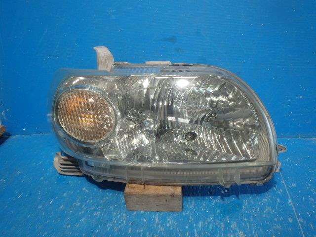 【中古】中古部品 ポルテ NNP11 右ﾍｯﾄﾞﾗﾝﾌﾟ 【3331010800-000023310210800】