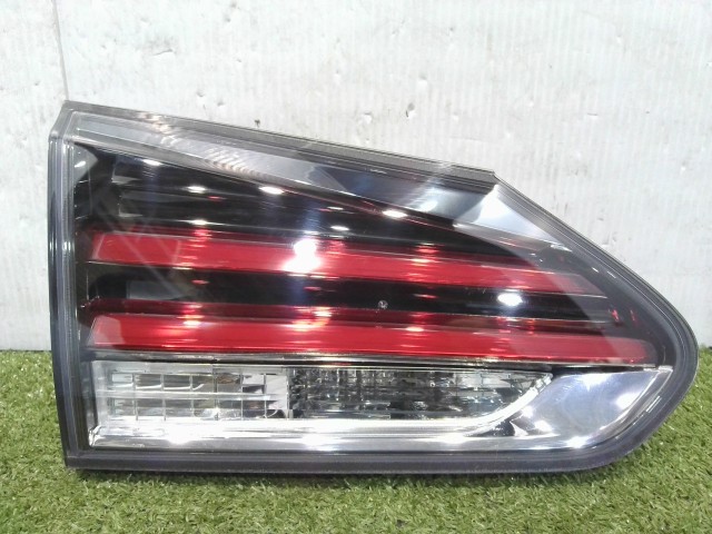 【中古】中古部品 レクサス HS ANF10 左ﾌｨﾆｯｼｬｰﾊﾟﾈﾙ 【3310090100-202507004815220】