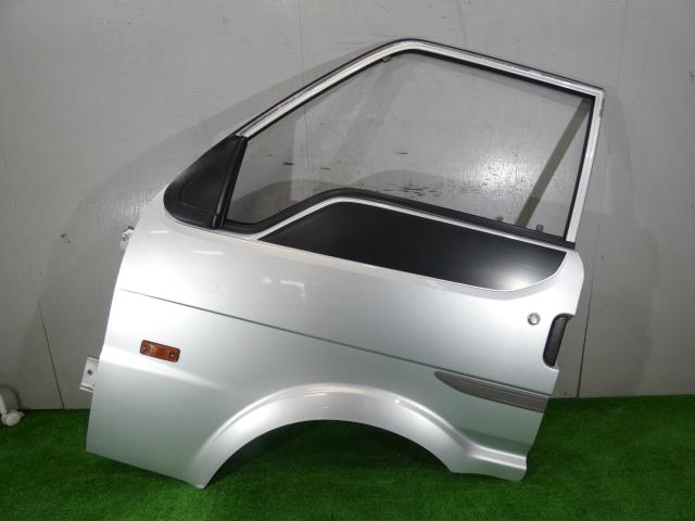 【中古】中古部品 ボンゴ SKF2M 左ﾌﾛﾝﾄﾄﾞｱ 【3260250000-000025108113200】