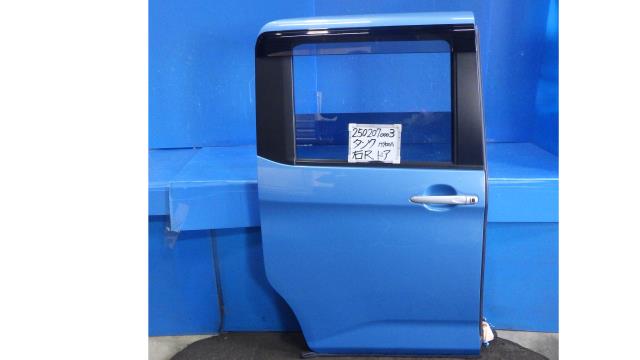 【中古】中古部品 タンク M900A 右ﾘｱﾄﾞｱ 【3330340100-250207000313300】