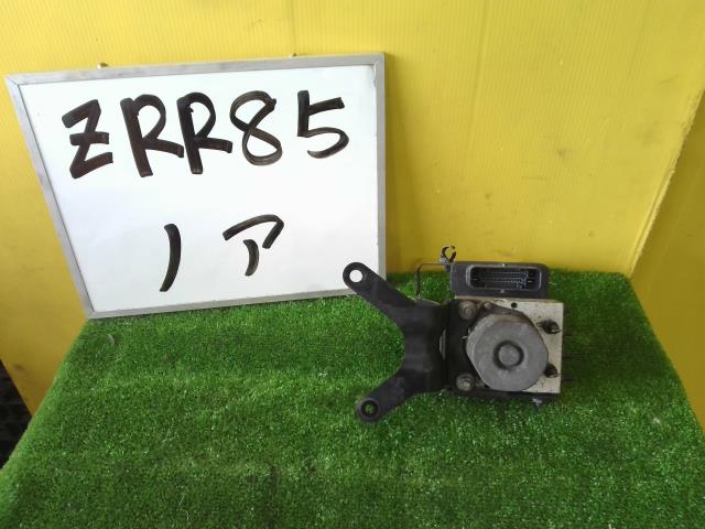 【中古】中古部品 ノア ZRR85G ABSアクチュエーター 【3331010600-250701000642500】|e-cleマート