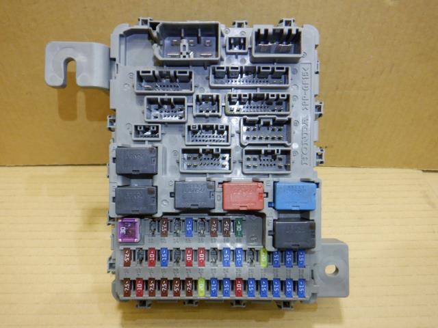 【中古】中古部品 ライフ JC1 ﾋｭｰｽﾞﾎﾞｯｸｽ 【3310250100-001597258867800】