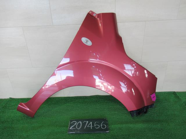 【中古】中古部品 モコ MG33S 右ﾌﾛﾝﾄﾌｪﾝﾀﾞｰ 【3310120100-250723000110600】
