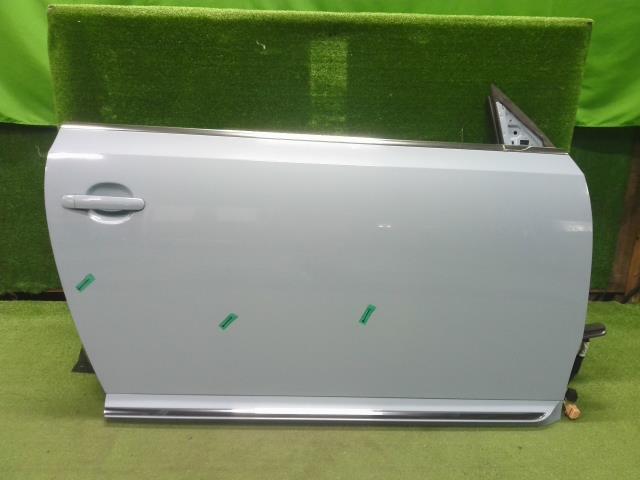 【中古】中古部品 VW ザ・ビートル 16CBZ 右ﾌﾛﾝﾄﾄﾞｱ 【3310200100-000021857613100】 26,057円