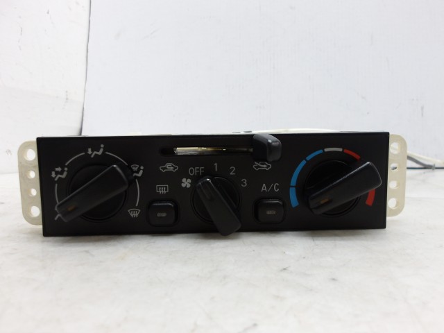 【中古】中古部品 クリッパー U71W A/Cｽｲｯﾁﾊﾟﾈﾙ 【3310250100-000253028960900】