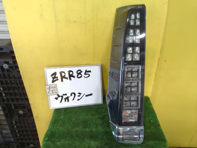 【中古】中古部品 ヴォクシー ZRR85G 左ﾃｰﾙﾗﾝﾌﾟ 【3331010600-250715000815600】 7,673円