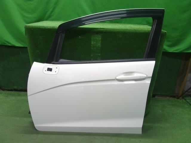 【中古】中古部品 フィット GK3 左ﾌﾛﾝﾄﾄﾞｱ 【3310200100-000021941813200】 18,666円